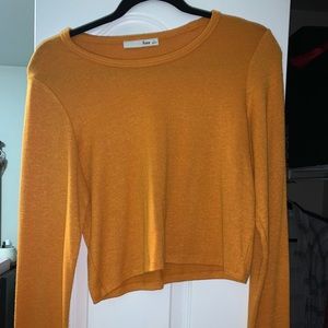 Wilfred Free longsleeve crop top
